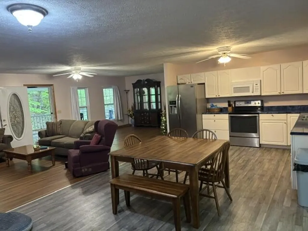 993 Lick Branch Road Carrie KY 41725