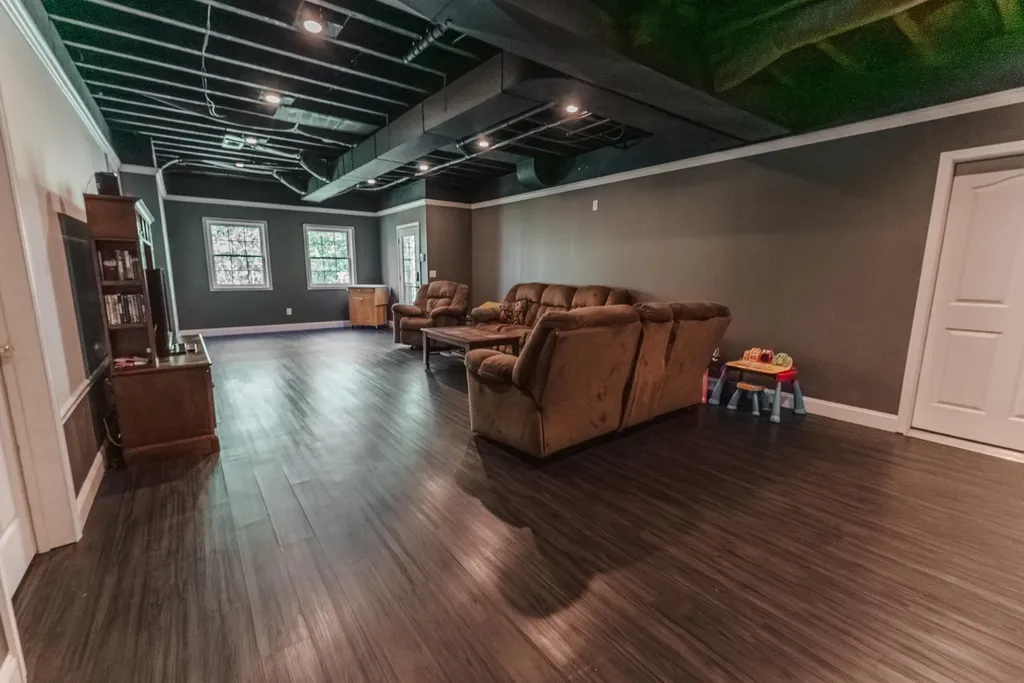 157 Derby Lane Columbia KY 42728