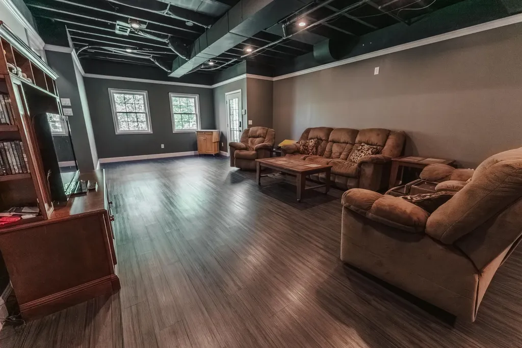 157 Derby Lane Columbia KY 42728