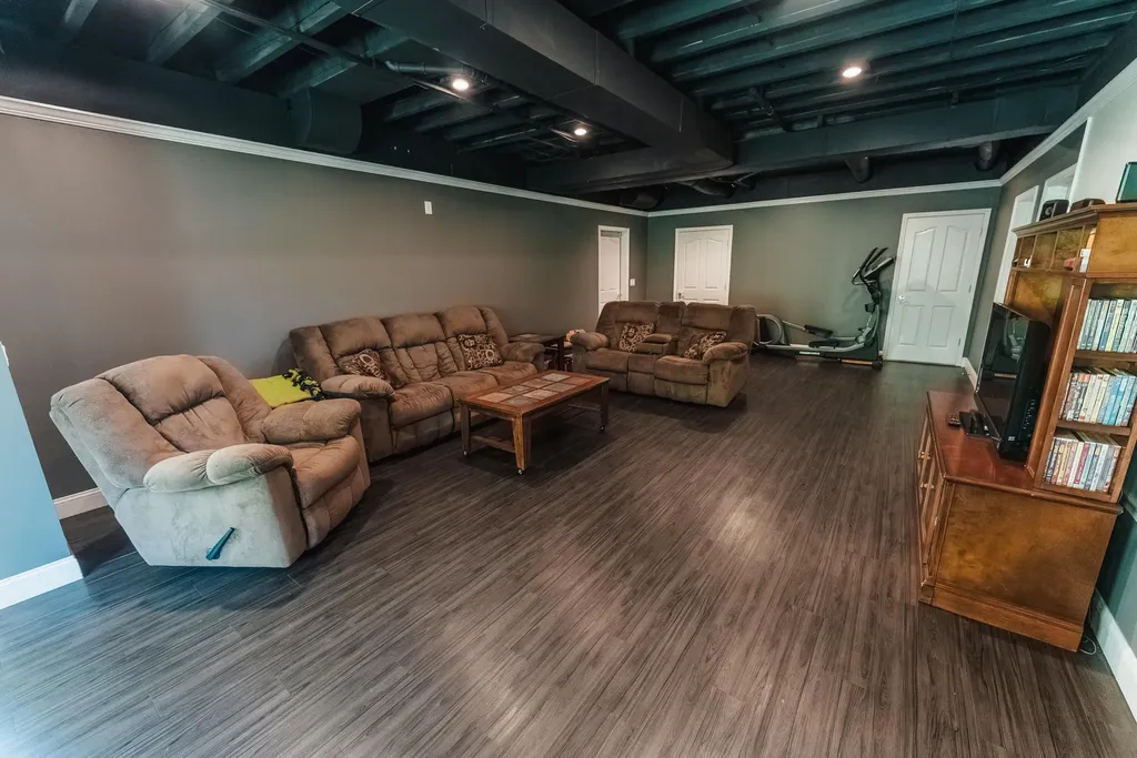 157 Derby Lane Columbia KY 42728