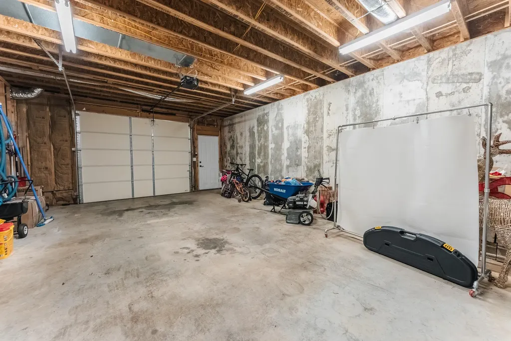157 Derby Lane Columbia KY 42728