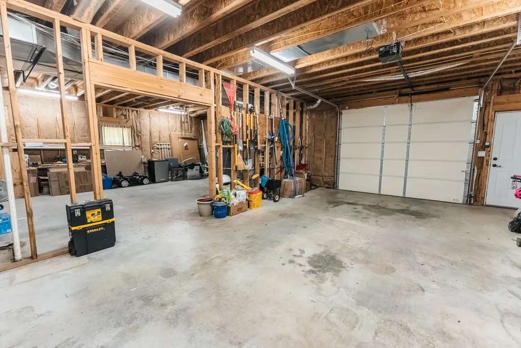 157 Derby Lane Columbia KY 42728