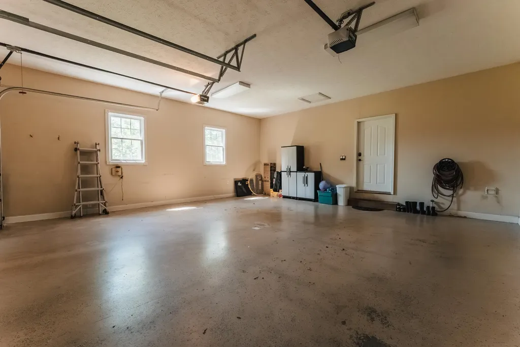 157 Derby Lane Columbia KY 42728
