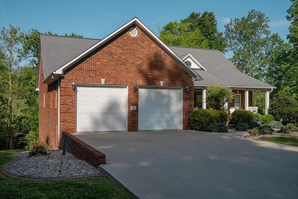 157 Derby Lane Columbia KY 42728