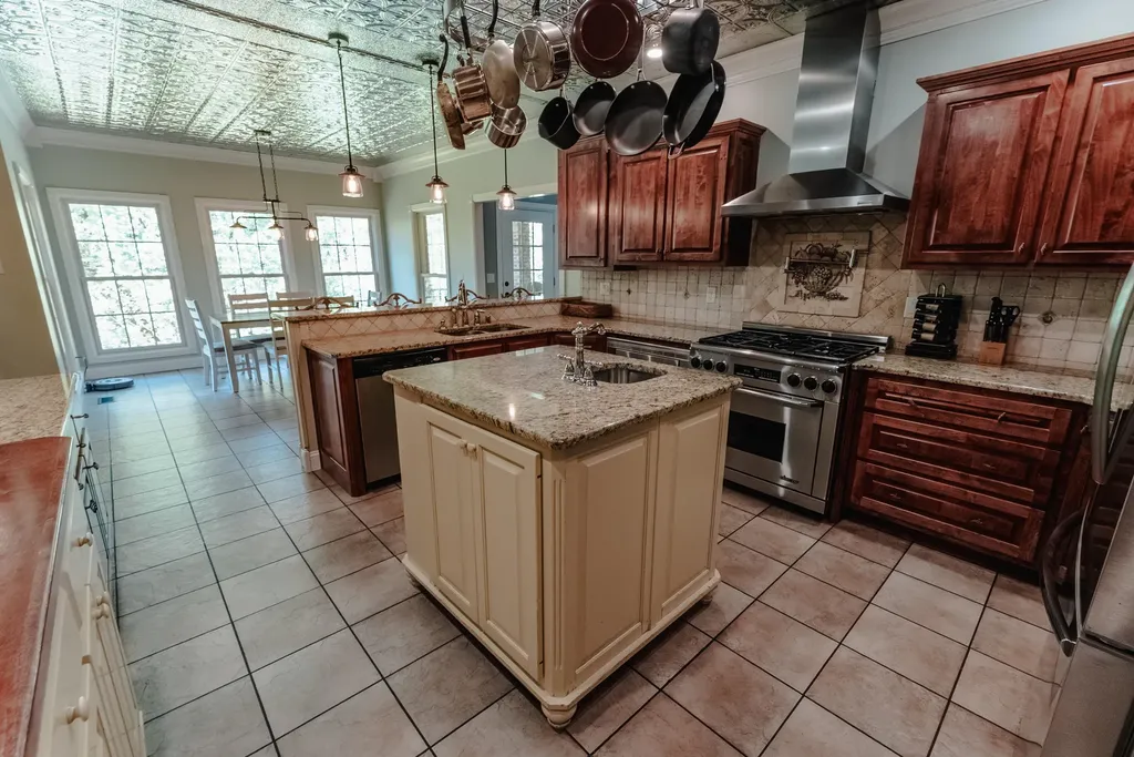 157 Derby Lane Columbia KY 42728