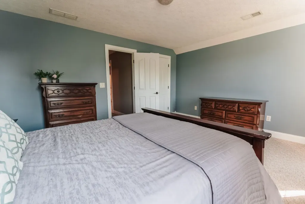 157 Derby Lane Columbia KY 42728