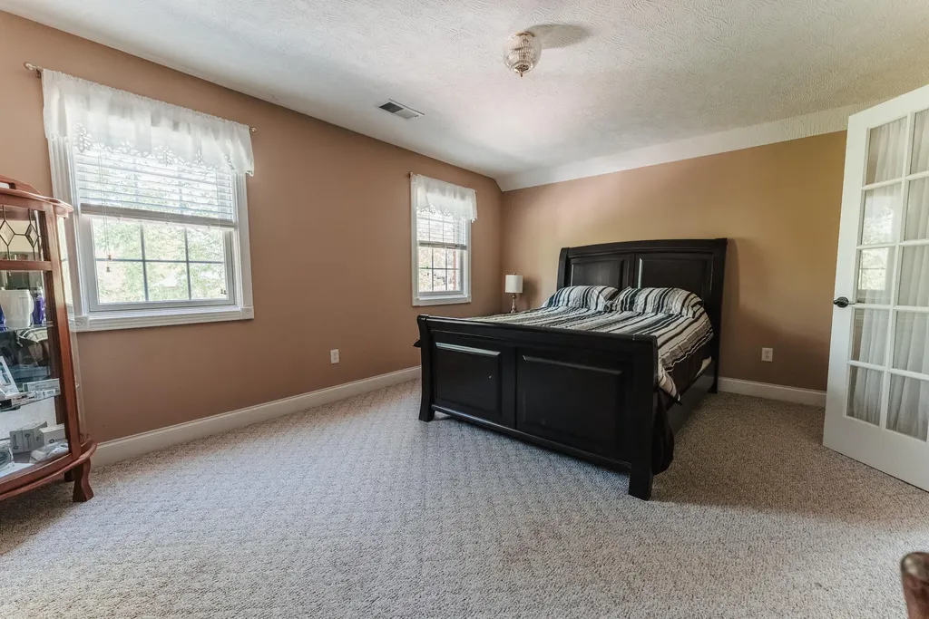 157 Derby Lane Columbia KY 42728
