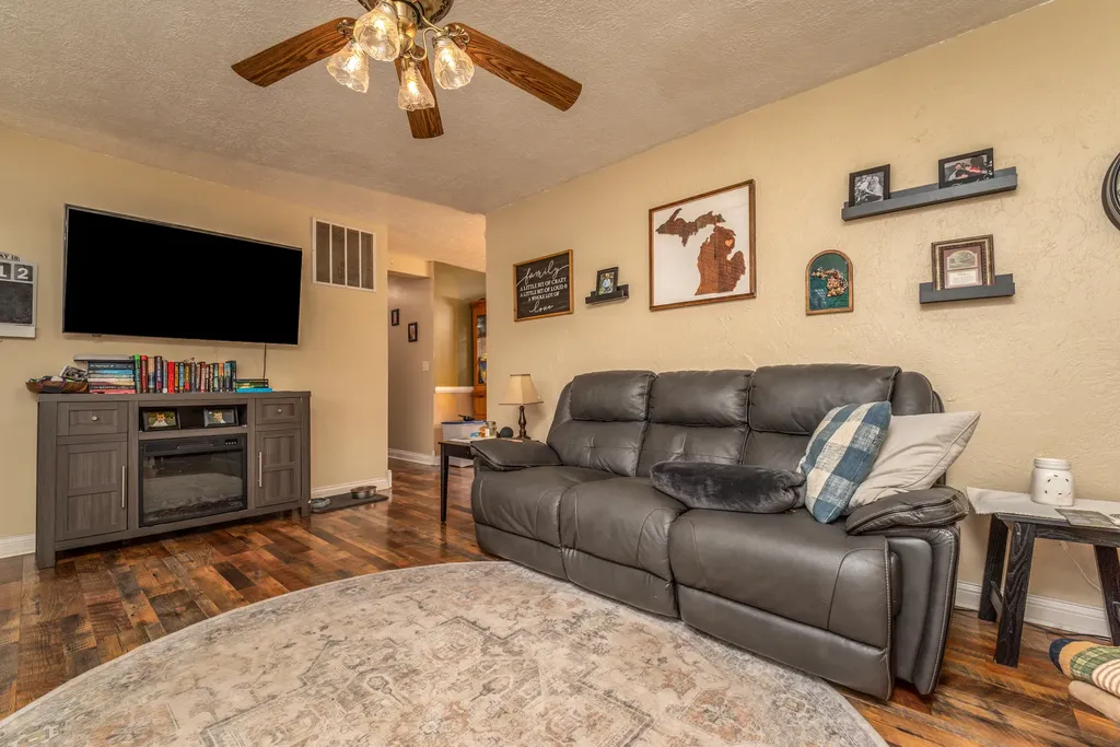970 Trumbo Road Olive Hill KY 41164