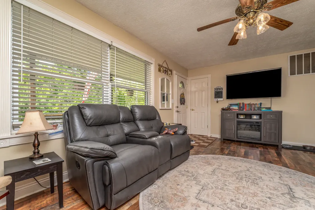 970 Trumbo Road Olive Hill KY 41164