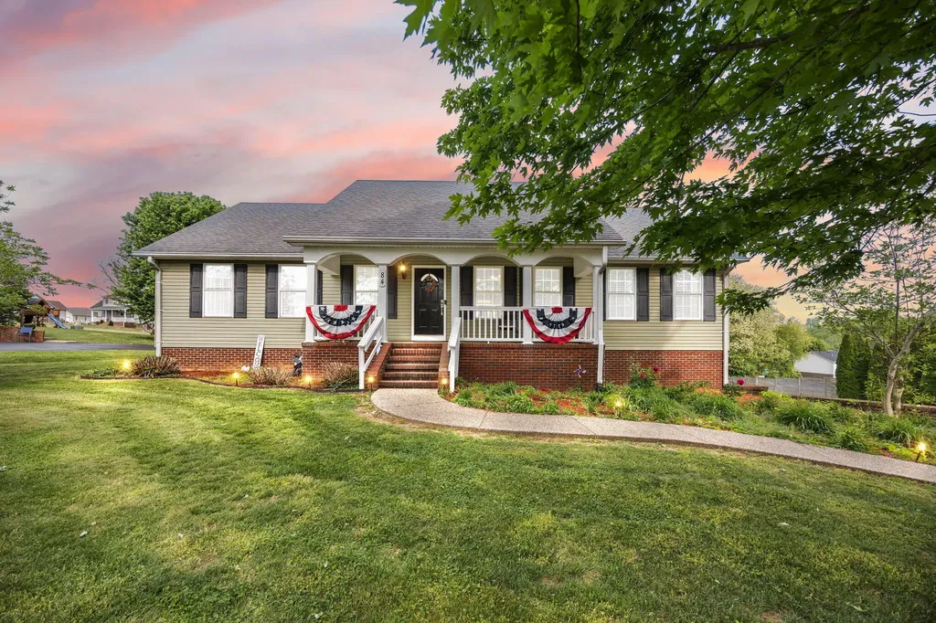 84 Elm Loop Hustonville KY 40437