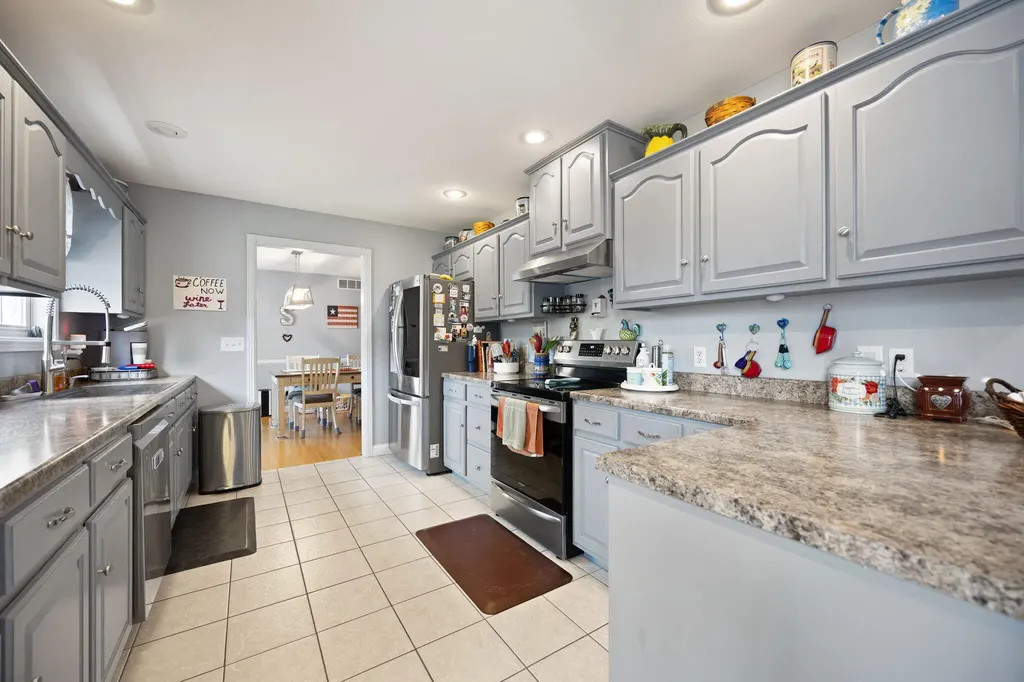 84 Elm Loop Hustonville KY 40437