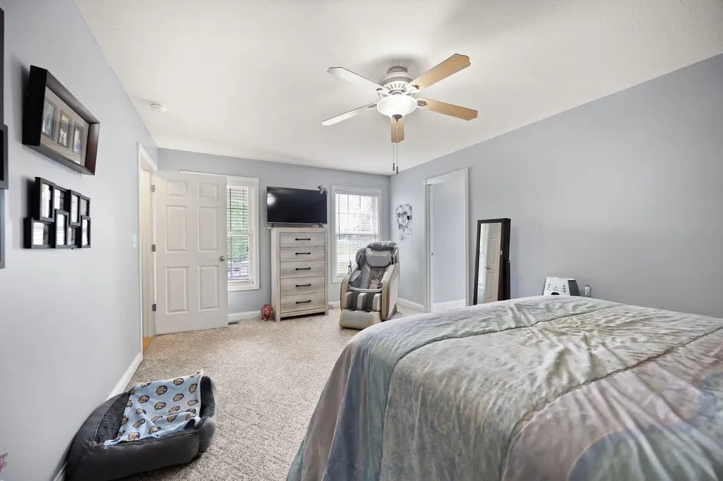 84 Elm Loop Hustonville KY 40437