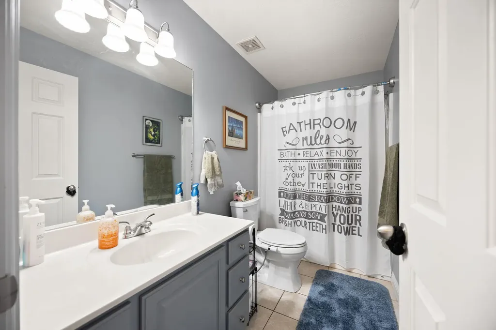 84 Elm Loop Hustonville KY 40437