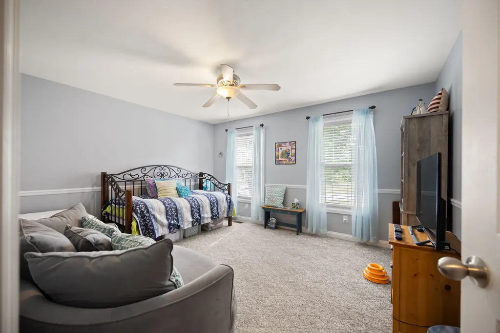 84 Elm Loop Hustonville KY 40437