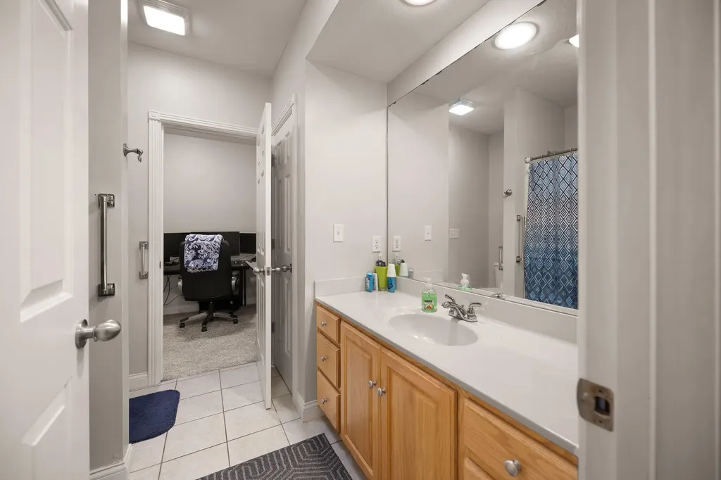 84 Elm Loop Hustonville KY 40437