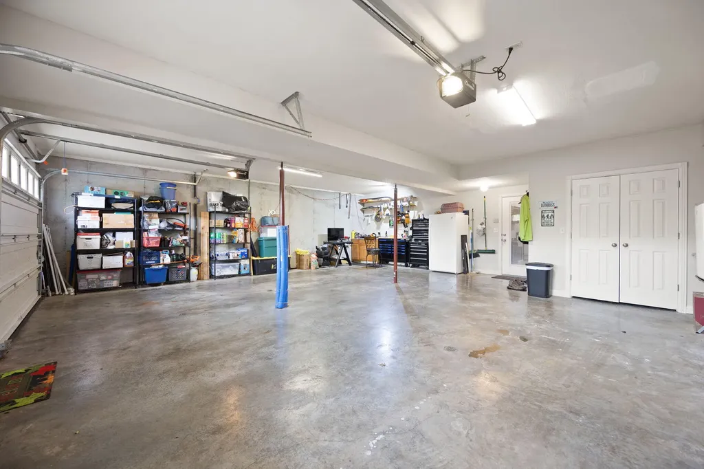 84 Elm Loop Hustonville KY 40437