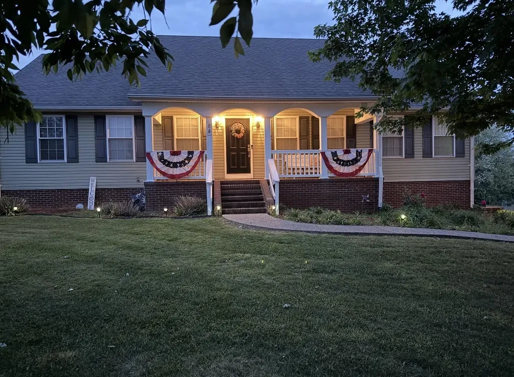 84 Elm Loop Hustonville KY 40437
