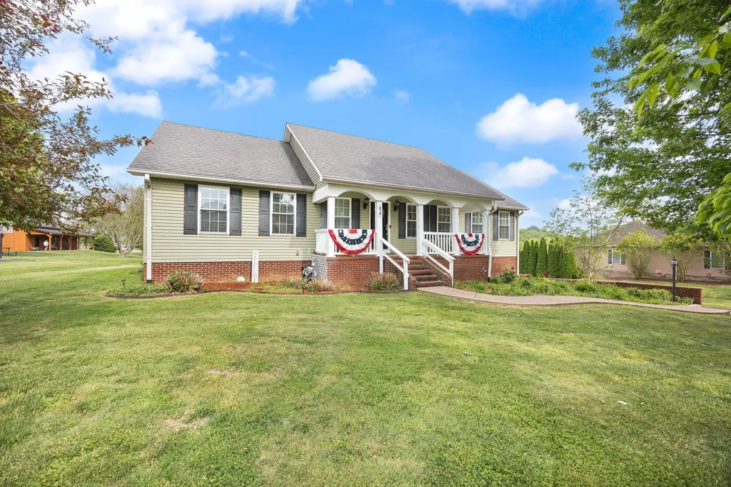 84 Elm Loop Hustonville KY 40437