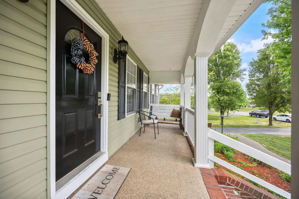 84 Elm Loop Hustonville KY 40437