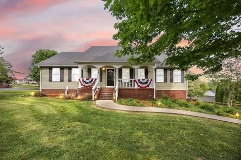 84 Elm Loop Hustonville KY 40437