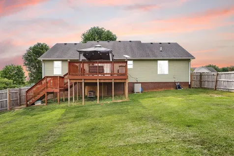 84 Elm Loop Hustonville KY 40437