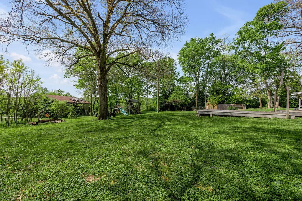 6722 Athens Boonesboro Road Lexington KY 40509