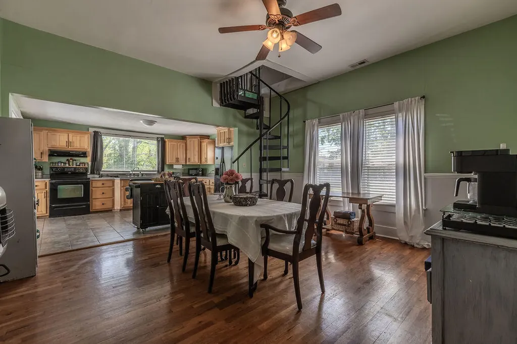 363 S Main Street Winchester KY 40391