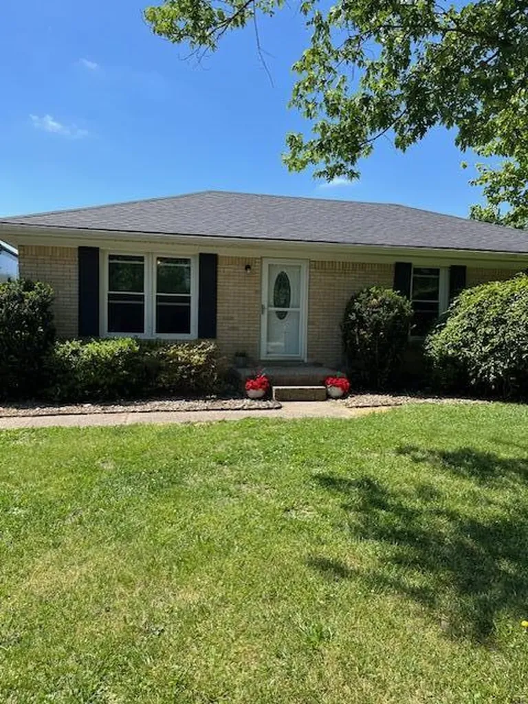 169 Hillspring Road Eminence KY 40019