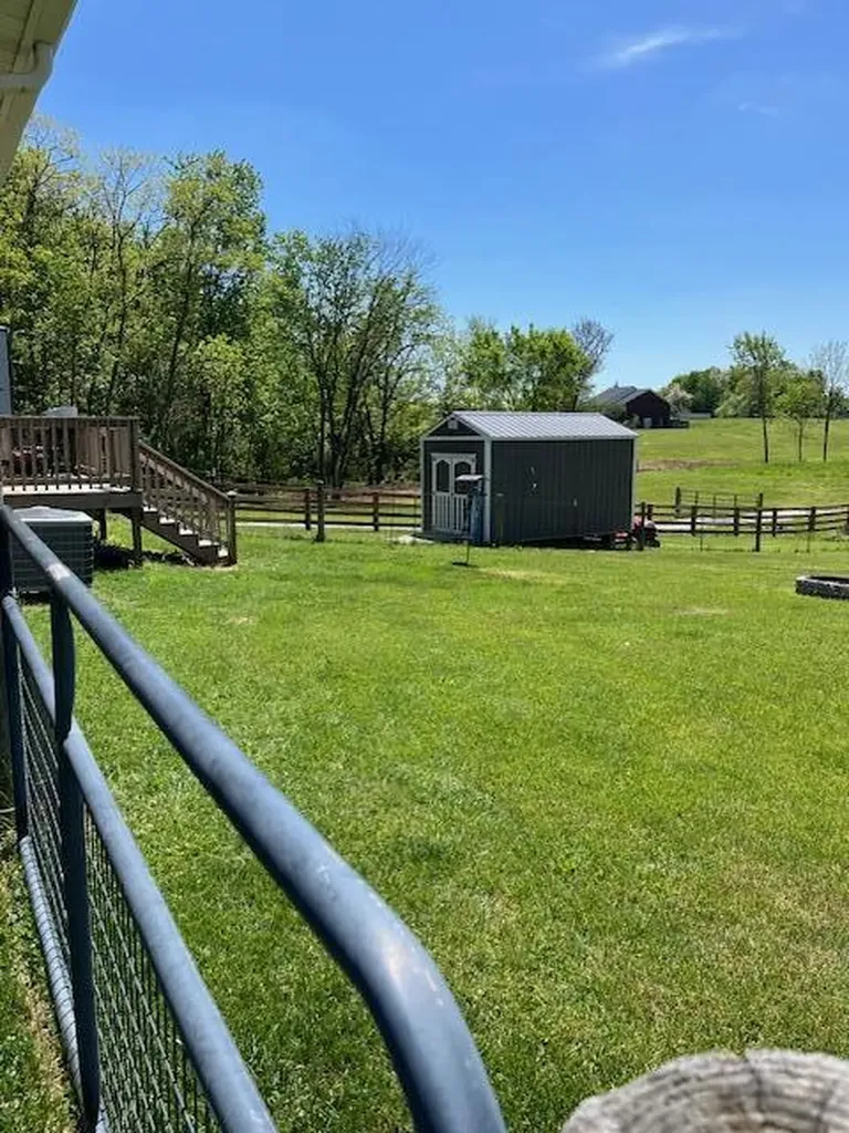 169 Hillspring Road Eminence KY 40019