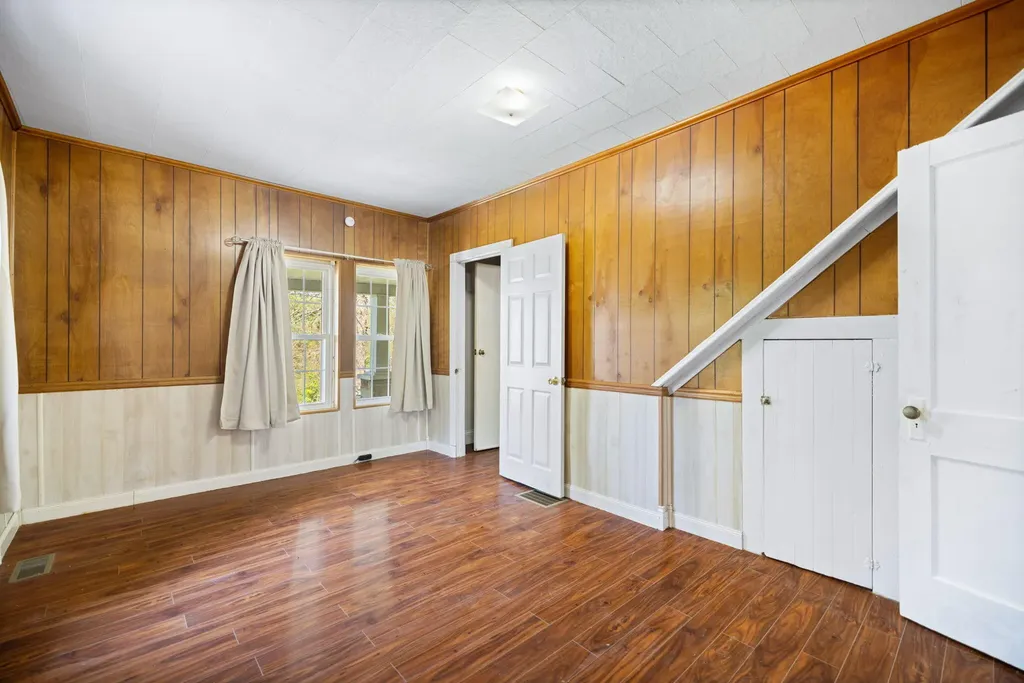 249 3rd Street Manchester KY 40962