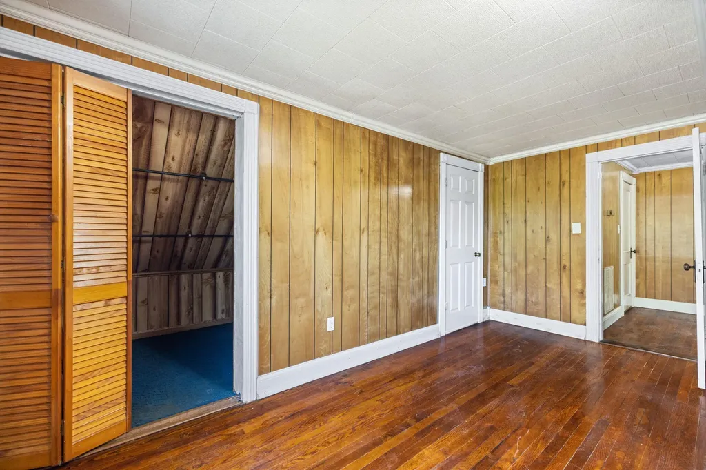 249 3rd Street Manchester KY 40962