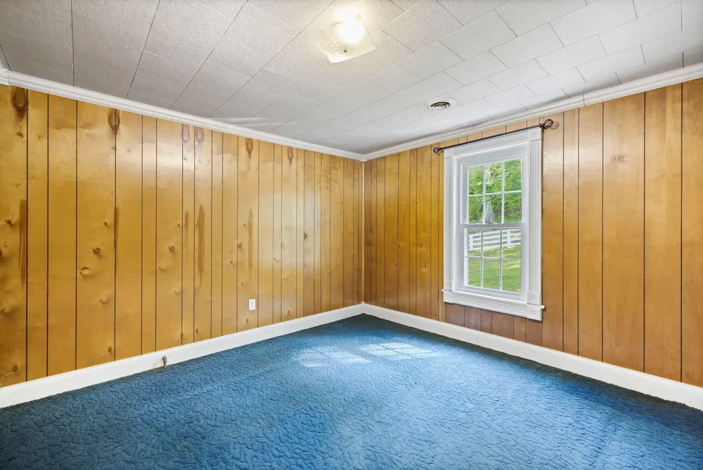 249 3rd Street Manchester KY 40962