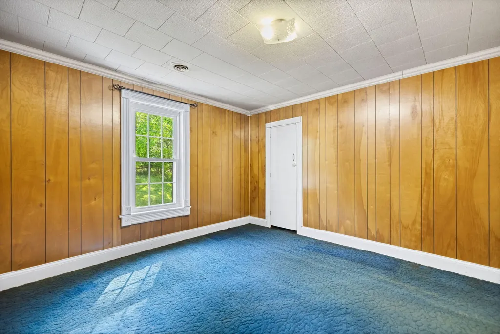 249 3rd Street Manchester KY 40962