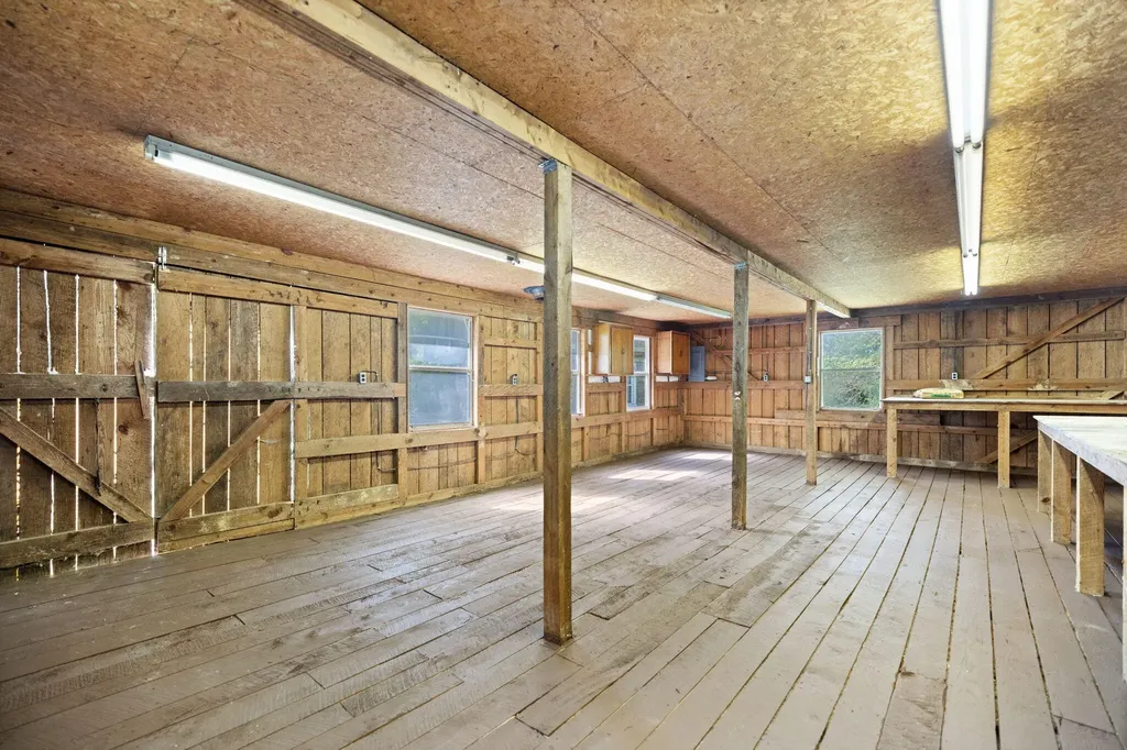 249 3rd Street Manchester KY 40962
