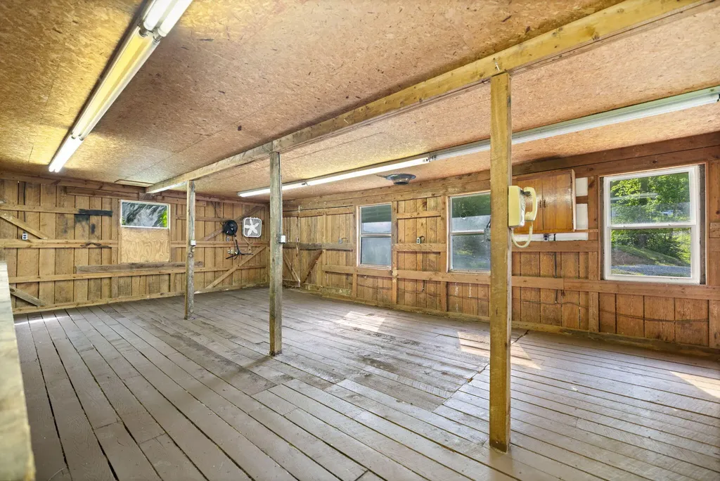 249 3rd Street Manchester KY 40962