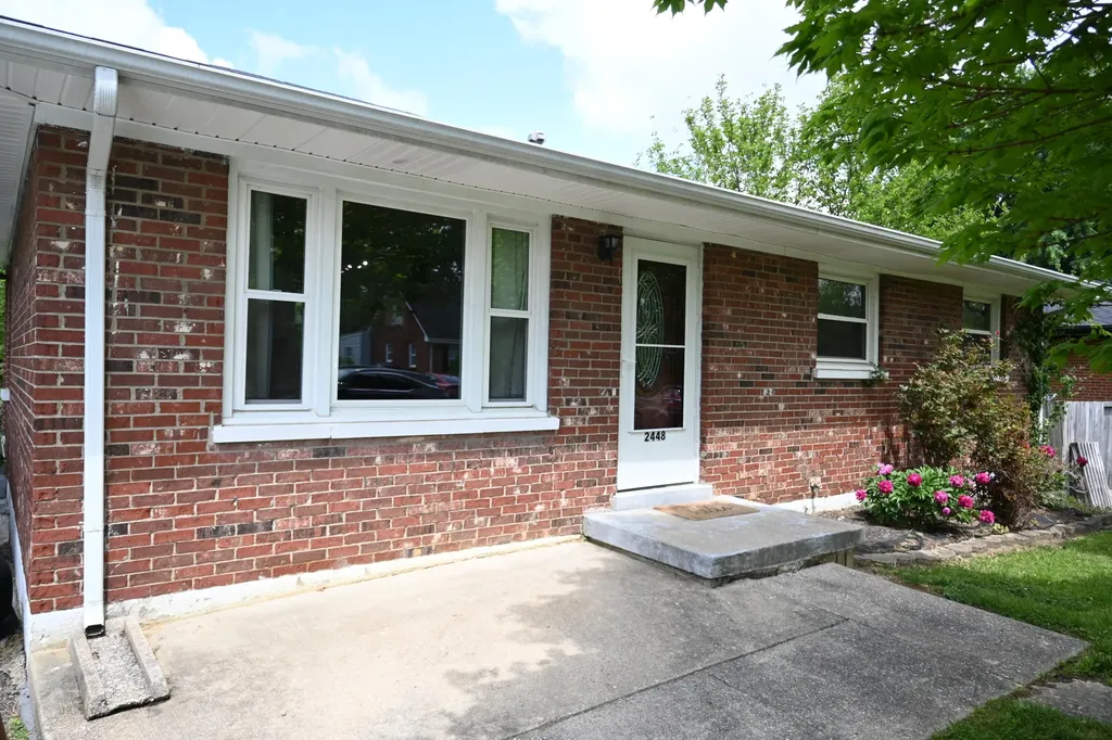 2448 Butternut Hill Court Lexington KY 40509