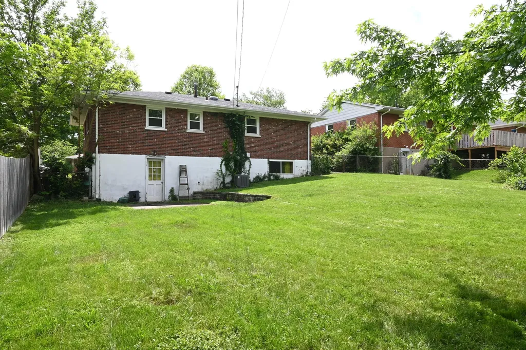 2448 Butternut Hill Court Lexington KY 40509
