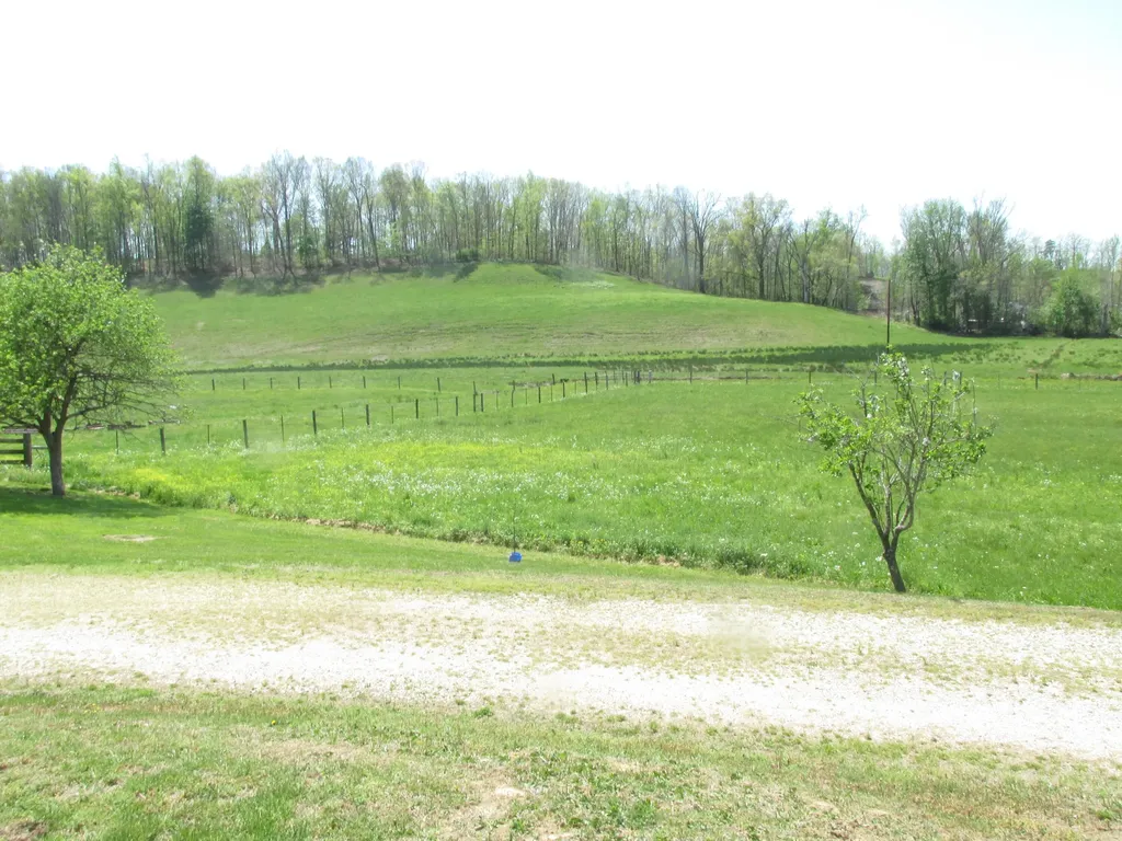 235 Science Ridge Road Jeffersonville KY 40337