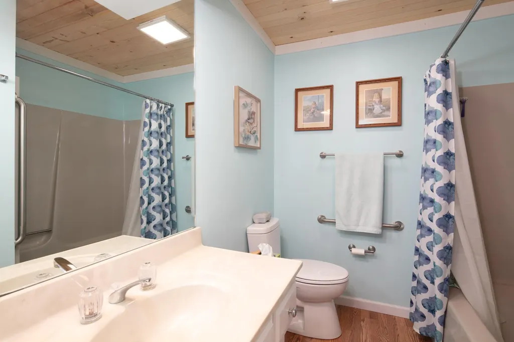 2140 Crystal Creek Drive Frankfort KY 40601