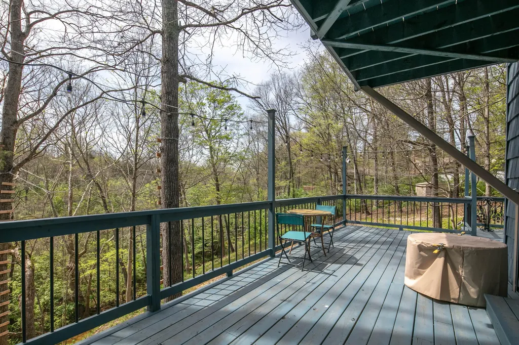 2140 Crystal Creek Drive Frankfort KY 40601