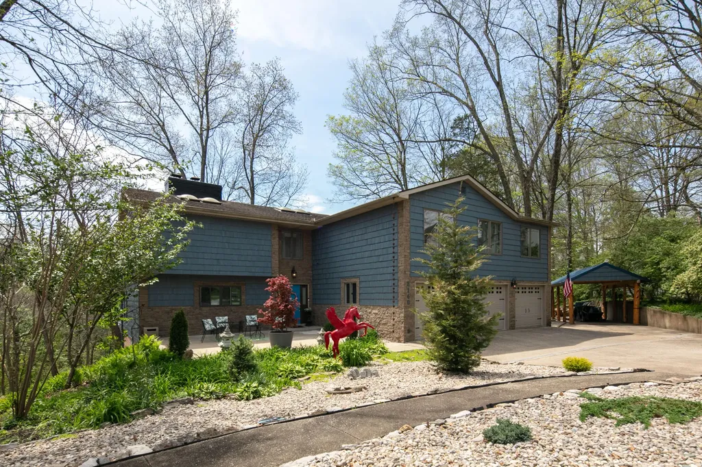 2140 Crystal Creek Drive Frankfort KY 40601