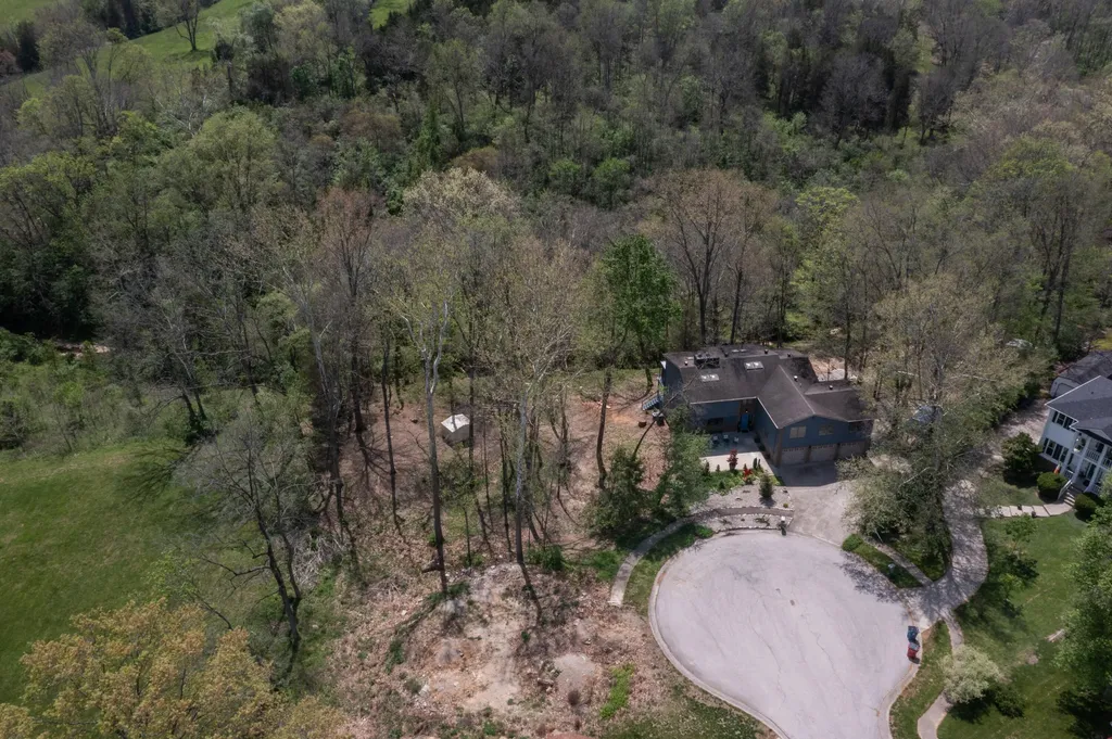 2140 Crystal Creek Drive Frankfort KY 40601
