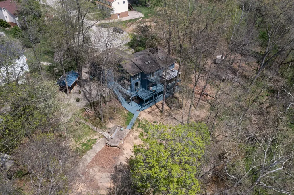 2140 Crystal Creek Drive Frankfort KY 40601