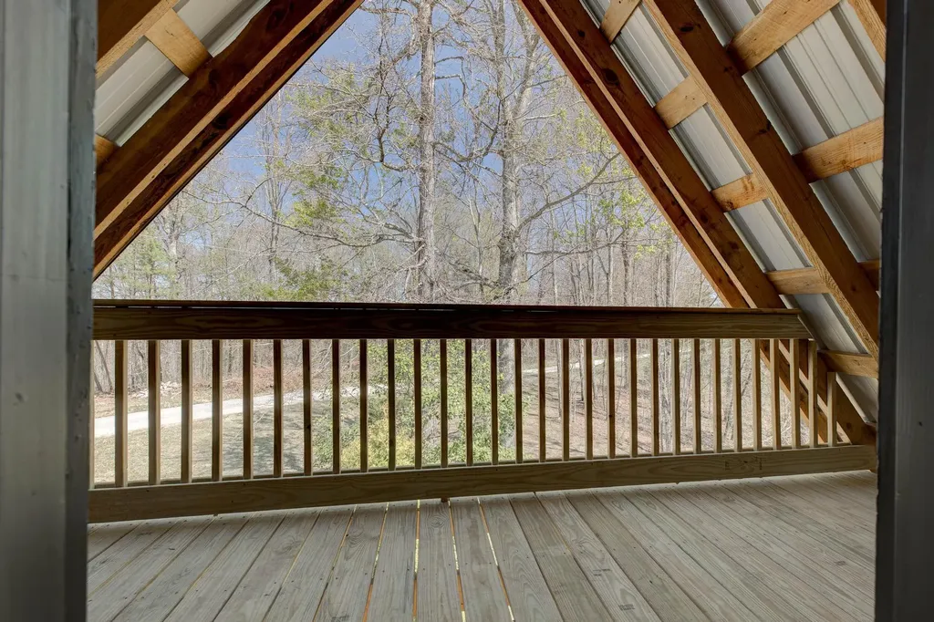 663 Twin Oaks Road Wellington KY 40387