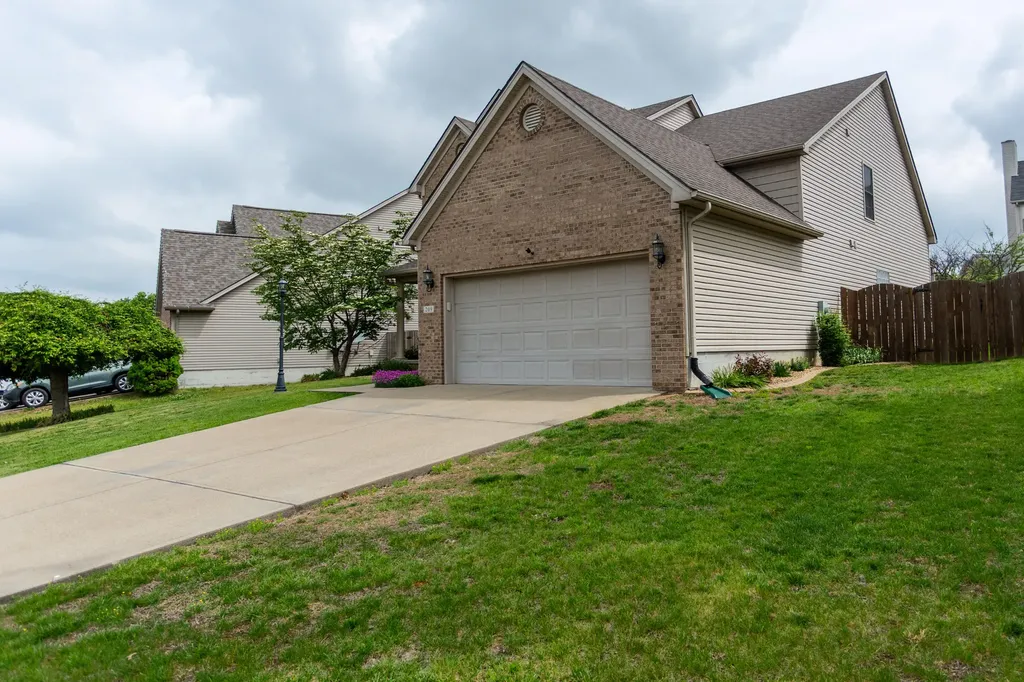 209 Timothy Drive Nicholasville KY 40356