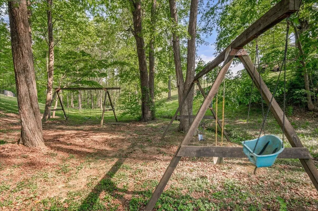 70 Elkhorn Lane Corbin KY 40701