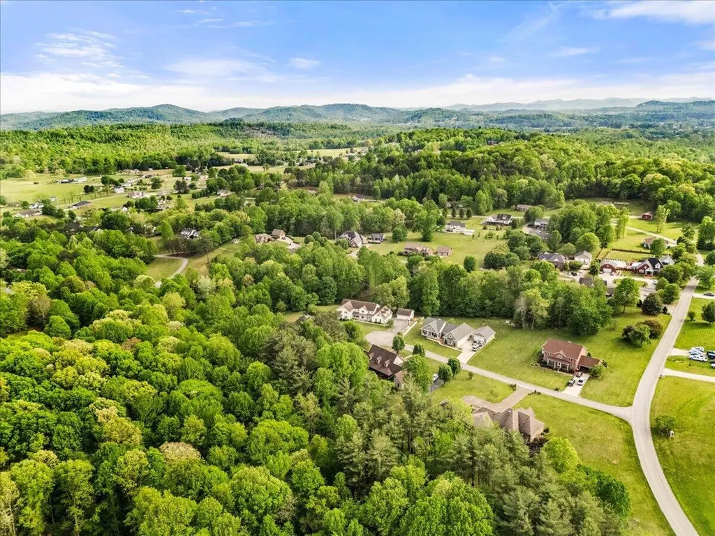 70 Elkhorn Lane Corbin KY 40701