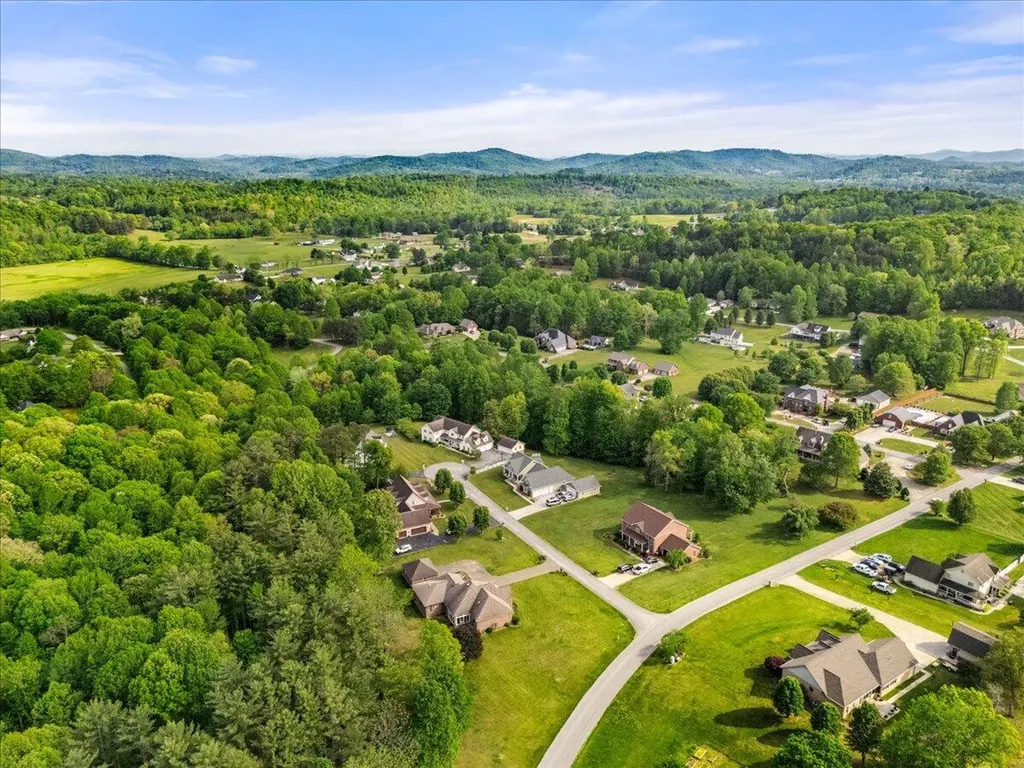 70 Elkhorn Lane Corbin KY 40701