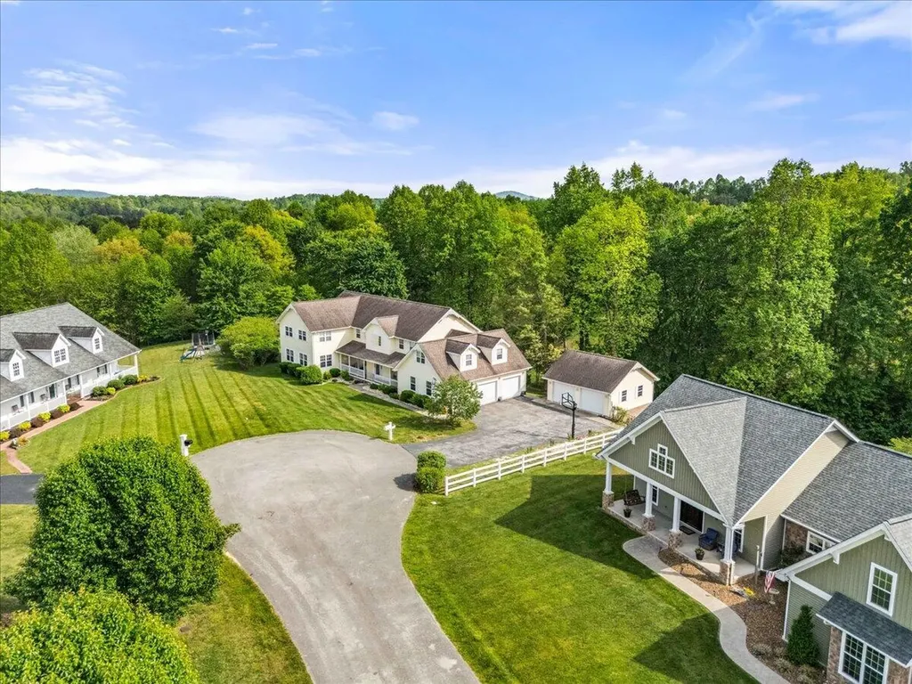 70 Elkhorn Lane Corbin KY 40701