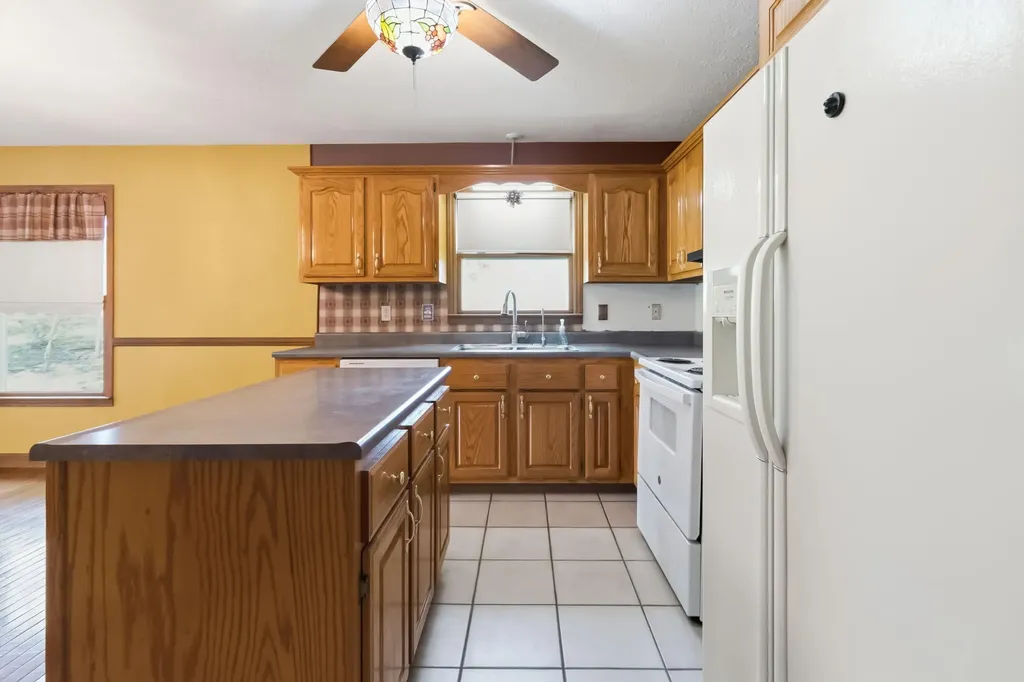 35 Vanzant Road Lily KY 40740